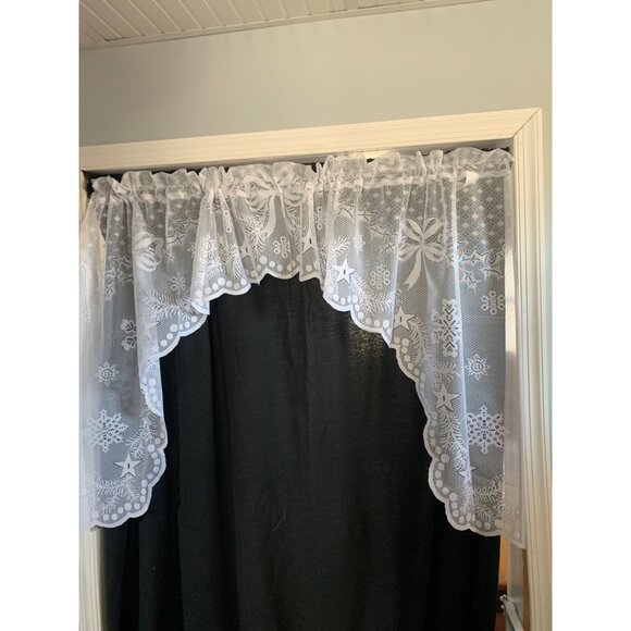 White Lace Christmas Valance Curtain 40"Wx36"L With Snowflakes & Bow Design Wind - Picture 6 of 9